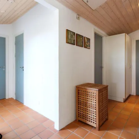 Holiday home Nille - 100m From The Sea In Nw Jutland By Interhome *