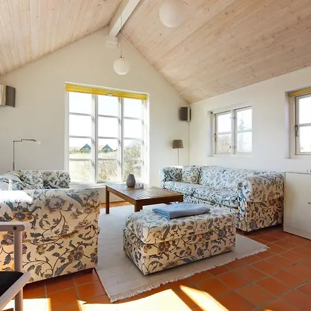 Nille - 100m From The Sea By Interhome *